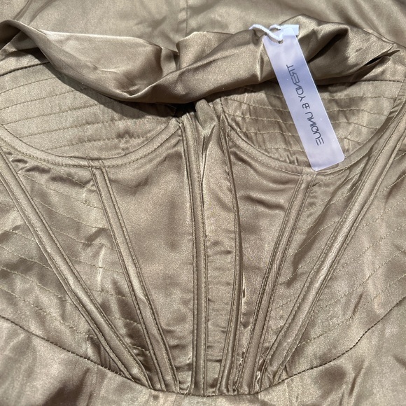 Midi Dress - Picture 3 of 4